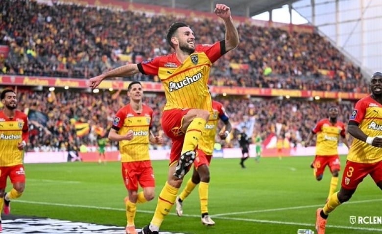 RC Lens Une belle surprise attendue après le derby contre Lille