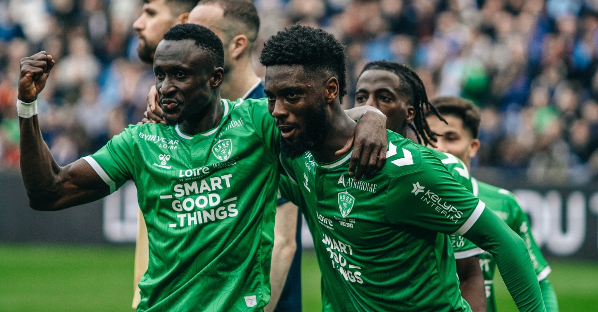 ASSE Vidéo Un Vert s illustre par un but complètement dingue