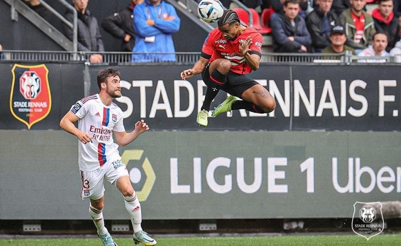 OL Stade Rennais Vidéo Magnifique but dun ancien lyonnais