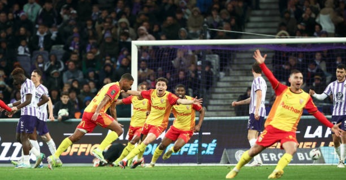 Toulouse Fc Rc Lens Un But Sensationnel Pour D Livrer Les Sang Et Or