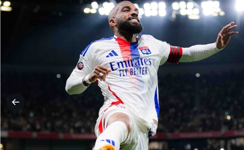 Mercato OL Les Gones ont trouvé le remplacant de Lacazette