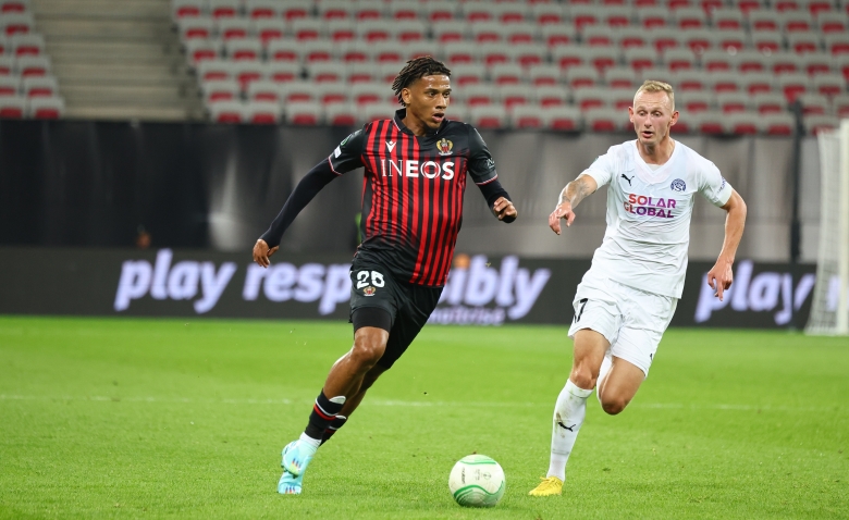 Illustration : "OGC Nice : Une nouvelle exclusion polémique pour Todibo ?"