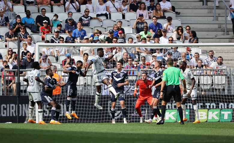 Illustration : "Bordeaux - Caen : Une action fait polémique ! "