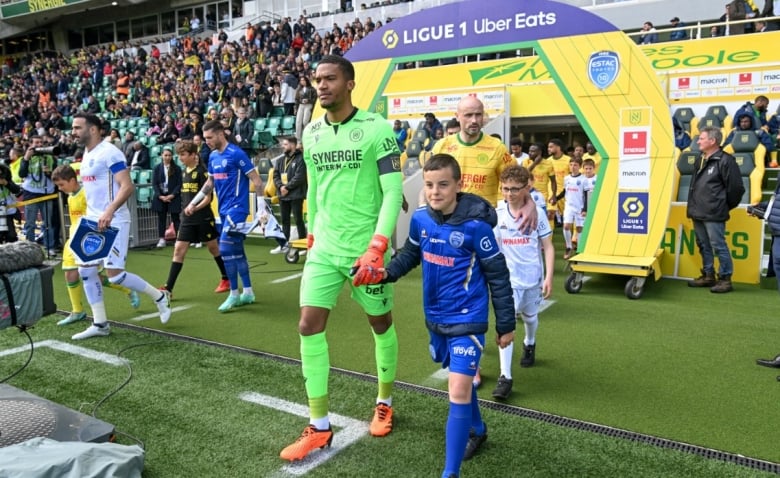 Illustration : "Mercato Nantes : Un joueur clé sur le départ ?"