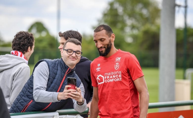 Illustration : "Stade de Reims : Un joueur en tête d'un classement honorifique !"