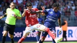 Illustration : Brest - Clermont : Une fin de première période spectaculaire, et le maintien pour Brest