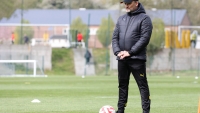 Illustration : "Mercato Lens : Le club proche de doubler la concurrence pour un recrutement convoité !"