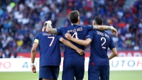 Illustration : "Mercato PSG : Un départ et une arrivée officiels dans les prochains jours ?"