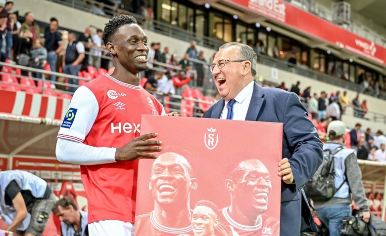 Illustration : "Stade de Reims : Des ambitions clairement affichées par le président Caillot !"