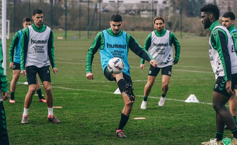 Illustration : "Mercato ASSE : Les Verts manquent une superbe opportunité ! "