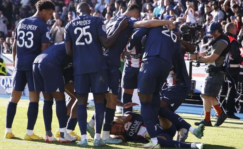 Illustration : "Mercato PSG : Certains dossiers de nouveau en faveur du club grâce à Enrique ? "
