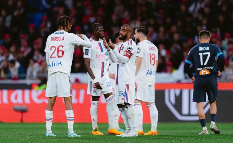 Illustration : "Mercato OL : Un transfert imprévu à craindre ? "