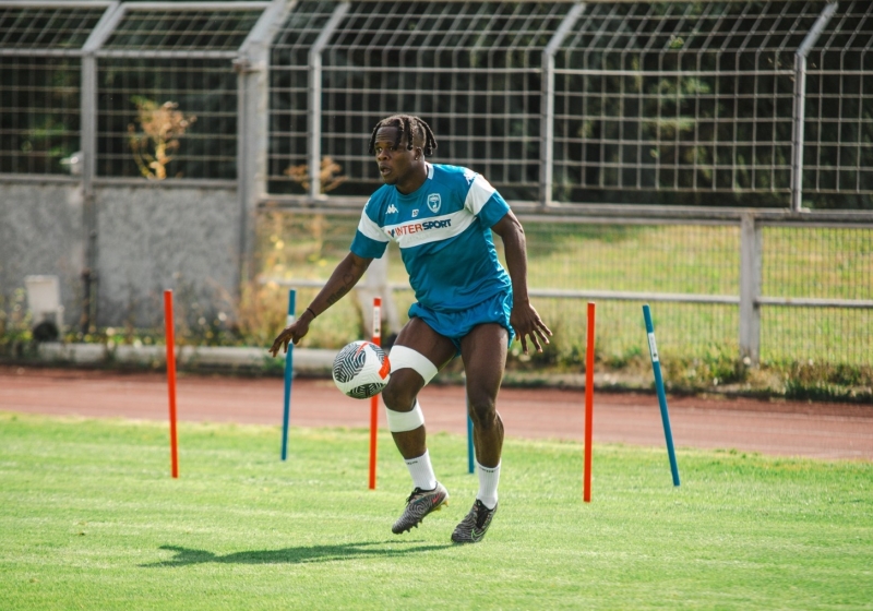 Illustration : Mercato ASSE : Opposition avec un concurrent pour un nouveau recrutement