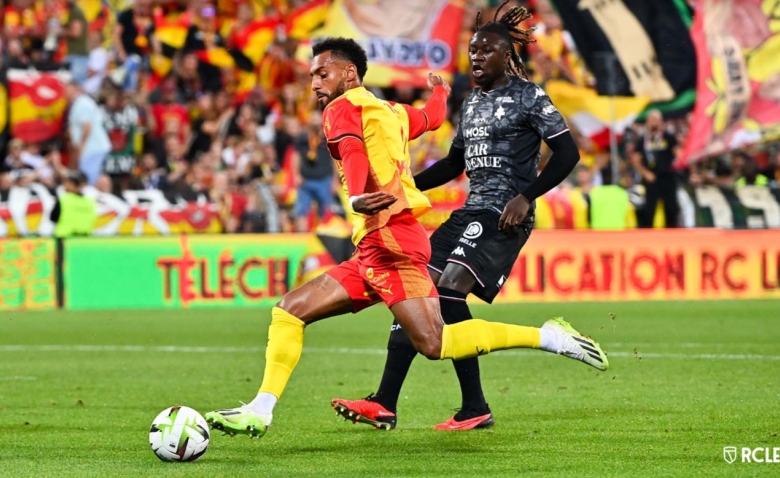 Illustration : "RC Lens : Un triste record pour les Sang et Or"