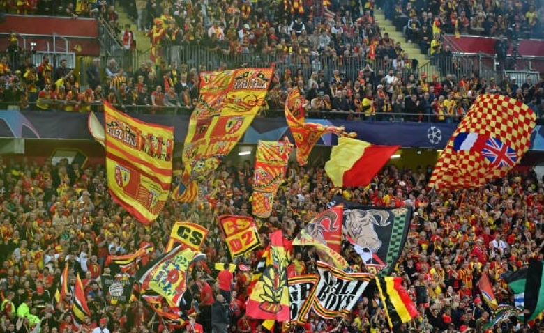 Illustration : "RC Lens : Une autre réussite majeure cette semaine après la victoire contre Arsenal "