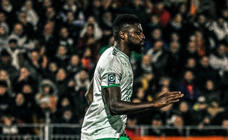 Illustration : "ASSE : Saint-Étienne fait chuter le leader !"