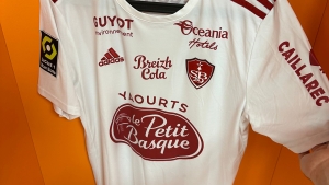 Illustration : Mercato Brest : Un nouveau départ à l'origine de débats chez les supporters