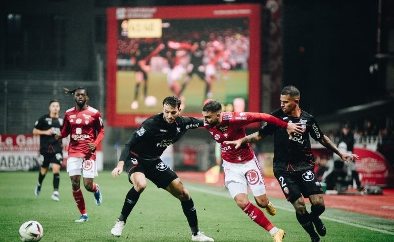 Illustration : "Stade Brestois : Une bonne surprise observée contre Angers en Coupe de France ! "