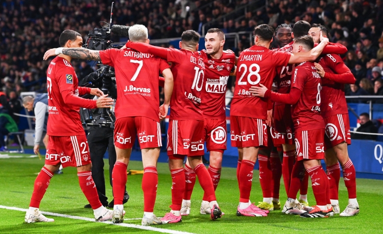 Illustration : "Stade Brestois : Les Bretons ont accompli une première historique face au PSG !"