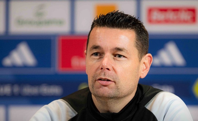 Illustration : "OL : Pierre Sage vers une bonne surprise dans le onze contre le LOSC ?"