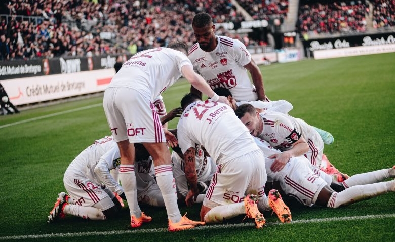 Illustration : "Stade Brestois : Le club au cœur d'un projet remarquable à l'international ! "