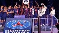 Illustration : "Mercato PSG : le club refuse une grosse proposition pour un milieu de terrain !"