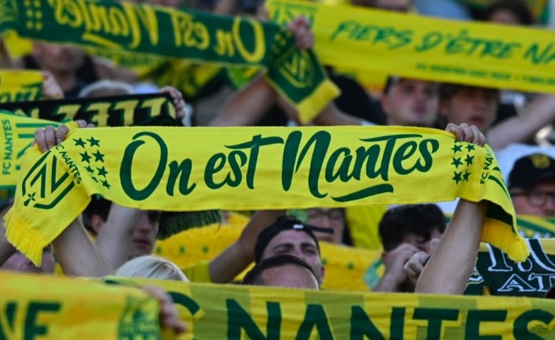 Illustration : "Mercato Nantes : Un événement notable avant le départ d’un titulaire"