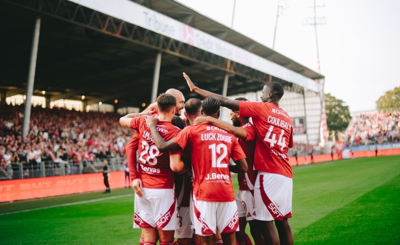 Illustration : "Stade Brestois : Deux décisions très attendues avant la Ligue des Champions !"