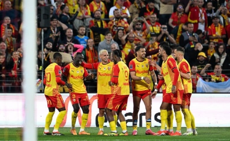 Illustration : "RC Lens : Un gros coup dur acté pour 2025"