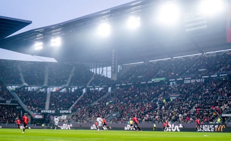 Illustration : "Stade Rennais : Plusieurs inquiétudes majeures pour Beye avant Reims"