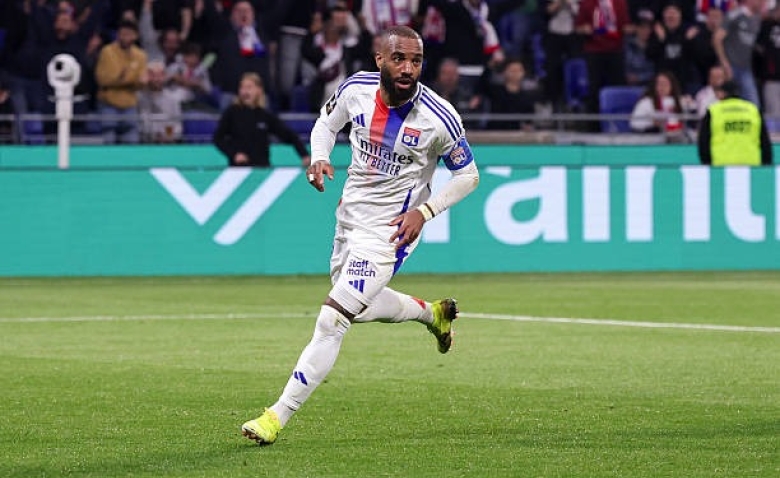 Illustration : "Mercato OL : Lacazette poussé vers la sortie, son successeur déjà identifié !"