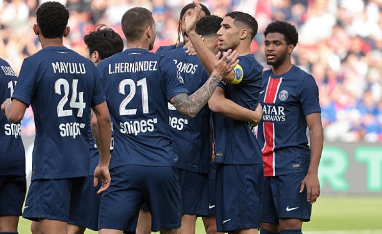 Illustration : "PSG - Arsenal : Une présence inattendue dans le onze parisien pour défier les Gunners ?"