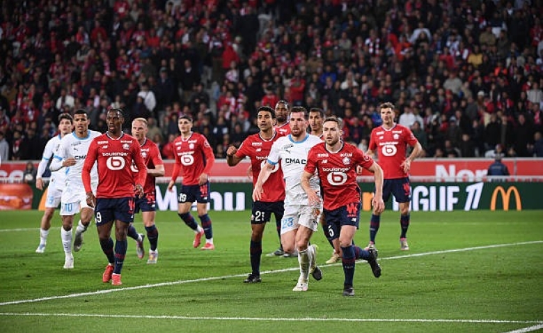 Illustration : "LOSC : Une message fort redonne le sourire aux supporters dans la course à la C1 "