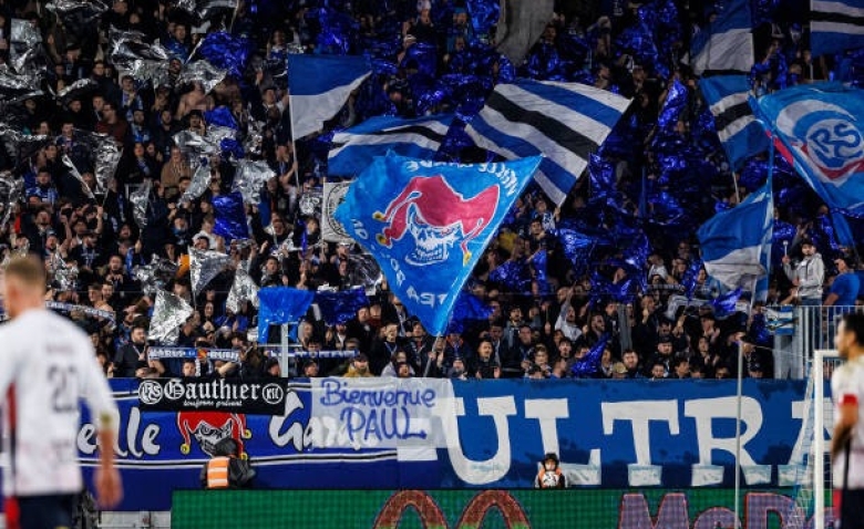 Illustration : "Mercato Strasbourg : Une révélation de l'année vers un départ en Premier League "