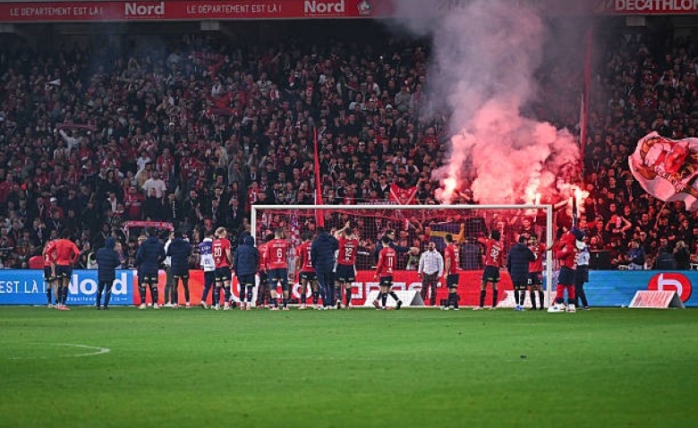 Illustration : "Mercato LOSC : Une perte d'envergure aux lourdes conséquences pour 2025-2026 ?"