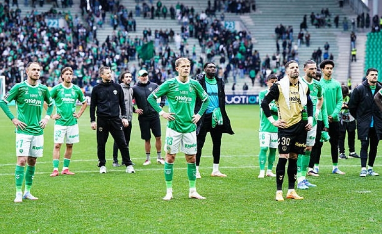 Illustration : "ASSE : Deux Stéphanois lourdement critiqués après la désillusion du week-end"