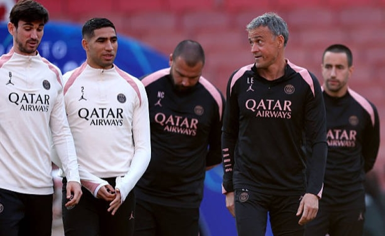 Illustration : "Mercato PSG : Une première rentrée d'argent arrive à point nommé pour préparer l'été !"