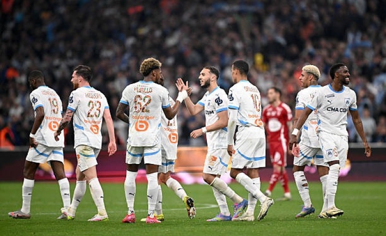 Illustration : "Mercato OM : Un nouveau coup de théâtre prêt à bousculer l'avenir d'un taulier ?"