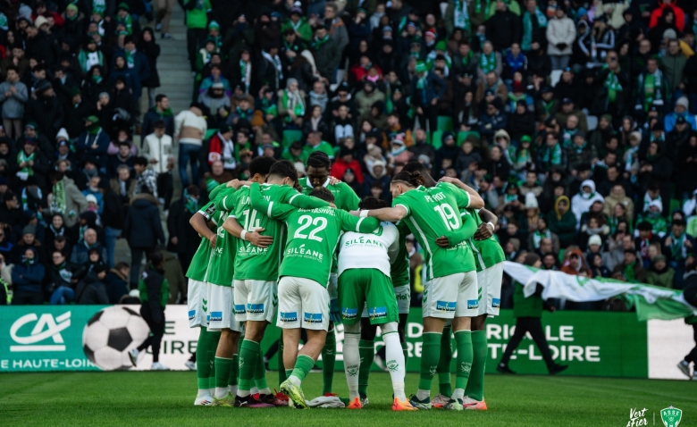 Illustration : "Mercato ASSE : Une opération inattendue secoue tout le peuple vert !"