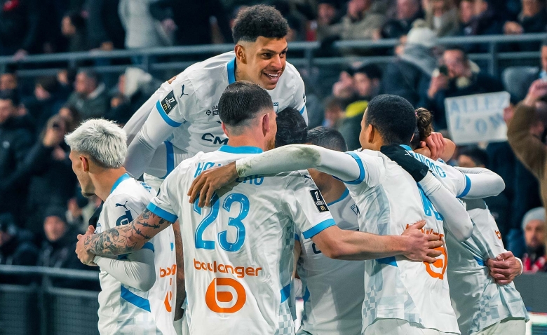 Illustration : "Mercato OM : Une ancienne gloire du club proche d'un retour surprise à Marseille ?"