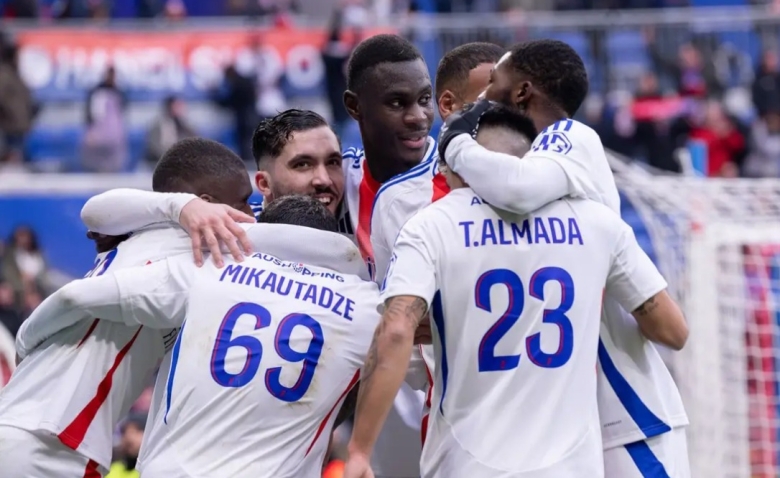 Illustration : "Mercato OL : Une arrivée en provenance de Premier League évoquée aux abords de l'été !"