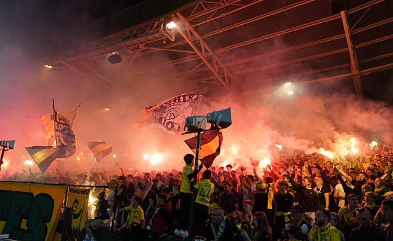 Illustration : "Mercato Nantes : Une grande arrivée officialisée met déjà l'eau à la bouche des supporters !"