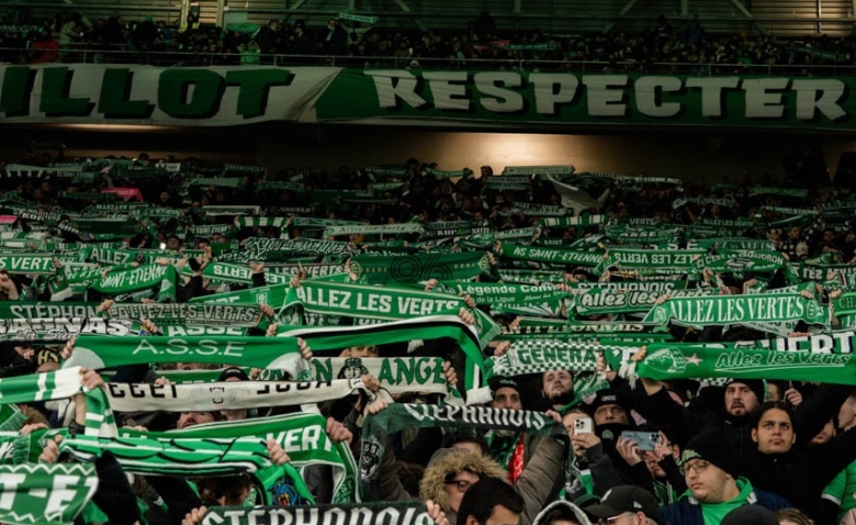 Illustration : "Mercato ASSE : Le club dévoile sa seconde recrue estivale juste avant le retour à l'Etrat !"