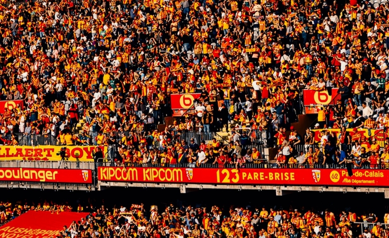 Illustration : "Mercato Lens : Un départ express négocié par les Sang et Or avec un pensionnaire de L1 !"