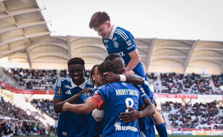 Illustration : "Mercato RC Strasbourg : Une vente surprise qui relance le chantier estival"