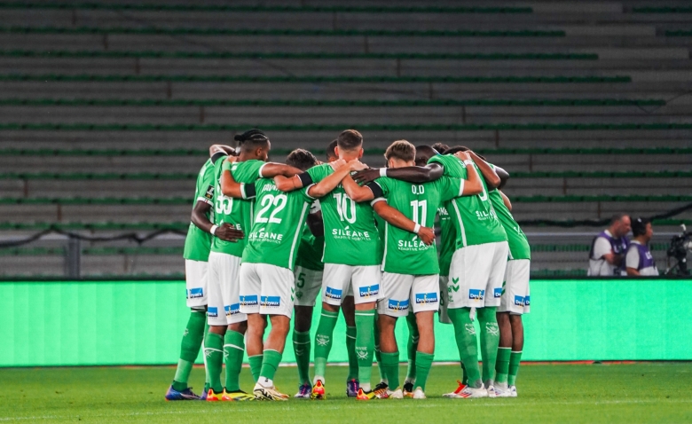 Illustration : "Mercato ASSE : Encore un départ prématuré pour un Vert en plein développement"