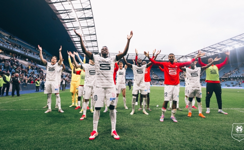 Illustration : "Mercato Rennes : Un dossier épineux placé en priorité pour compenser le départ d'un attaquant !"