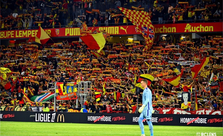 Illustration : "Mercato RC Lens : Un dossier offensif prioritaire à 8 M €"