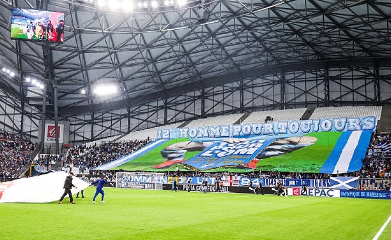 Illustration : "Mercato OM : Une nouvelle signature offensive officialisée dans l'ombre !"