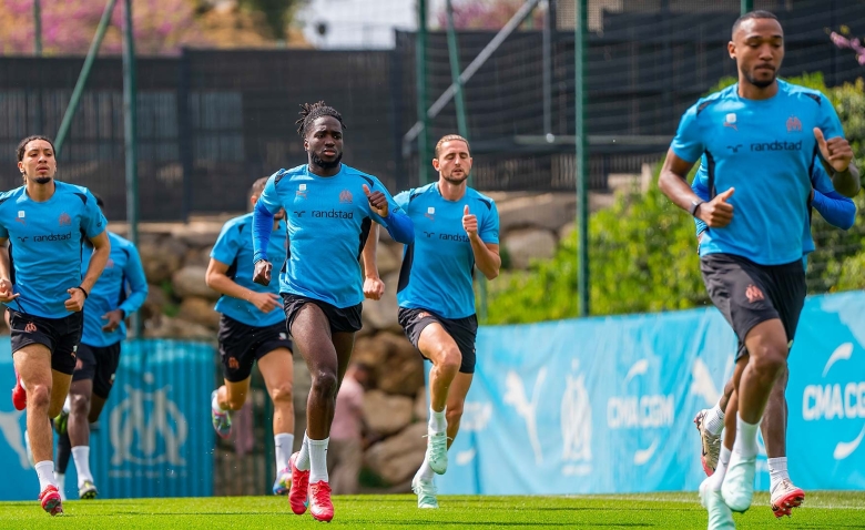 Illustration : "Mercato OM : La direction freine deux dossiers chers à l’entraîneur"